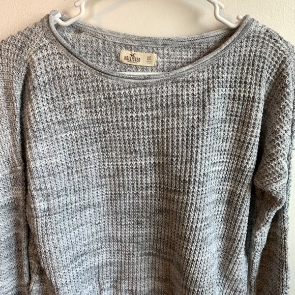 Hollister Heathered Gray Cable Knit Crew Neck Sweater - Picture 5 of 6